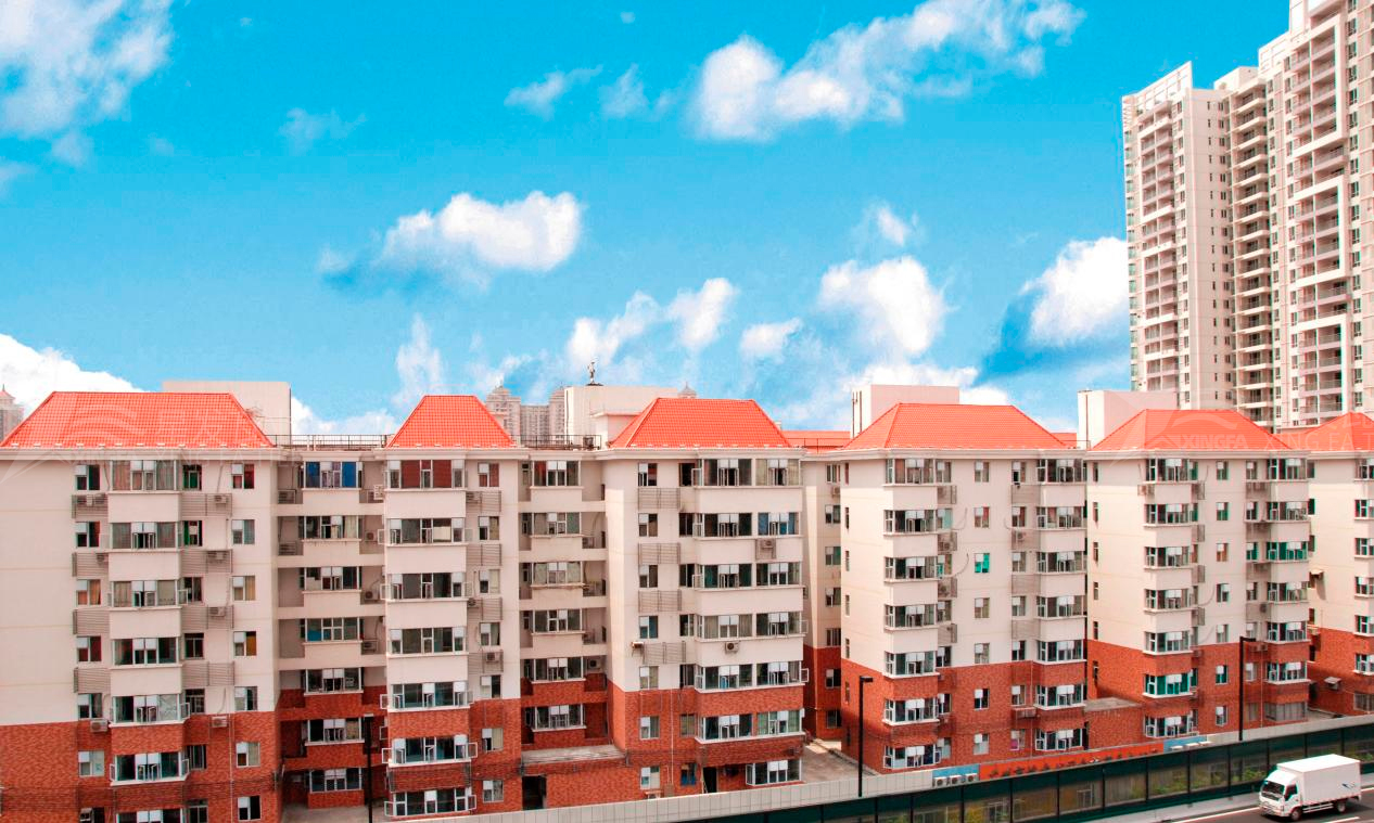 平改坡工程用合成樹(shù)脂瓦的優(yōu)勢，不僅僅是提升城市形象那么簡(jiǎn)單！